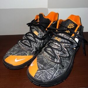 Nike Kyrie 5 Taco PE